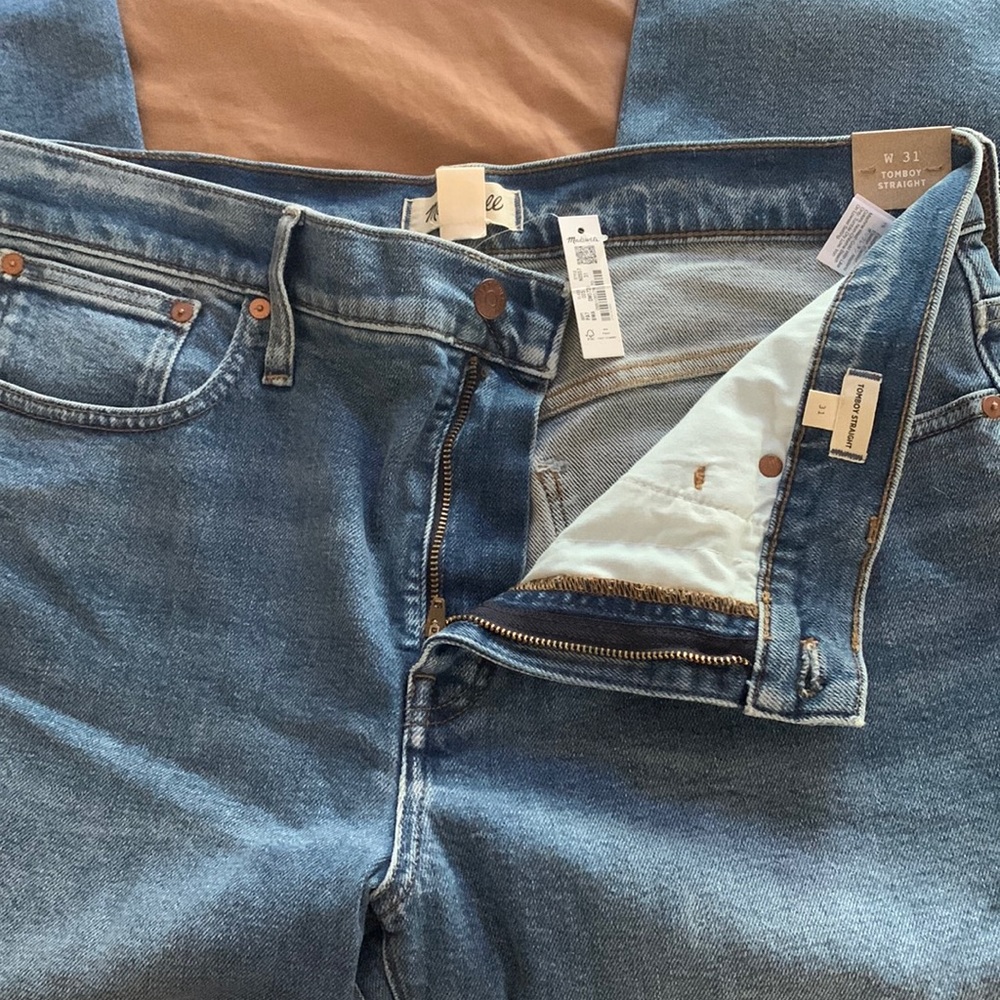 Madewell Size 31, tomboy straight, bayard wash. Never worn.